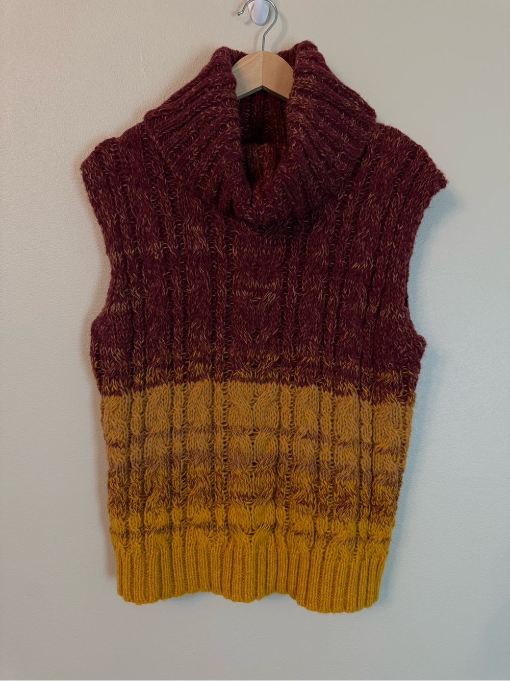 525 America Cozy Ombre Cable Knit Turtleneck Sweater Vest XS NWT - Picture 3 of 9